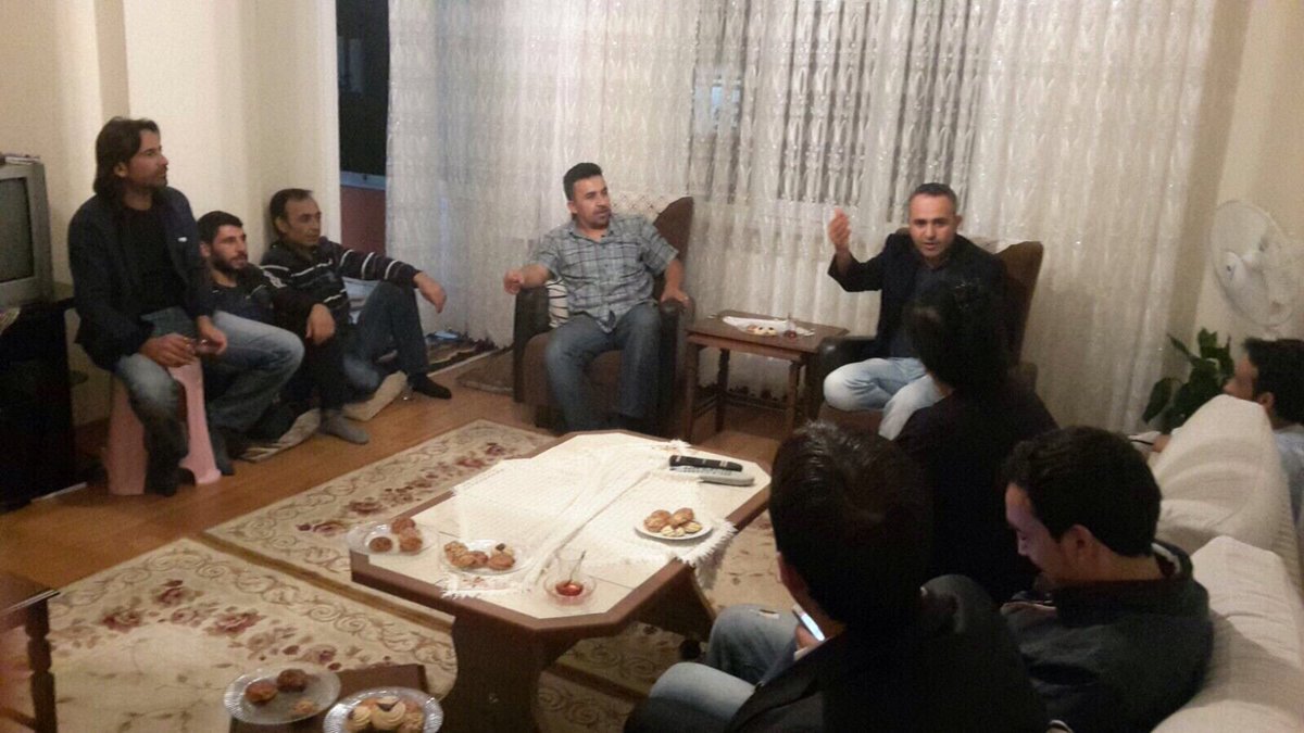 argeumr's tweet photo. İlçe Yön.Krl.Üyemiz @ekanariya ile Altınşehir Mah.Beka Site.Sohbetimiz @ESEDATCAKIROGLU @NYEKELER @salhozden1964 https://t.co/RiaeKUZHsT