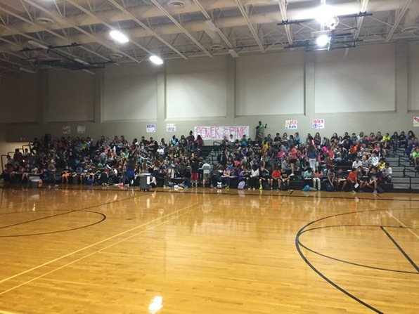 KLWilliams75's tweet photo. Congrats to all 7th Grade Honor Roll students! Way to go!#eagleslearning https://t.co/cLJO74bDYL