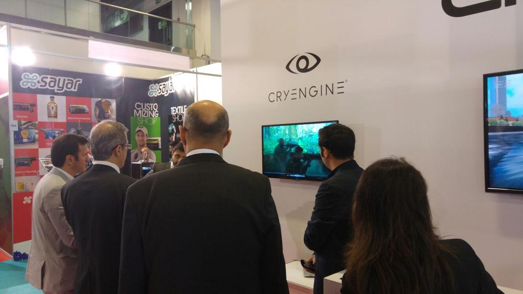 BAU_IEEE's tweet photo. #AllinTech fuarının 2.gününde Savunma Sanayi Müsteşarı'na #VirtualReality teknolojisini tanıttık. https://t.co/IN6HDZ4Frt