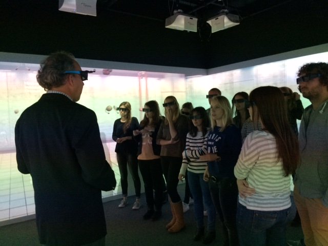TilburgU's tweet photo. The 1st lecture in our #DAFLab has taken place! Prof. Louwerse taught a visually interesting lecture on Neuroscience https://t.co/meHxEub9lV