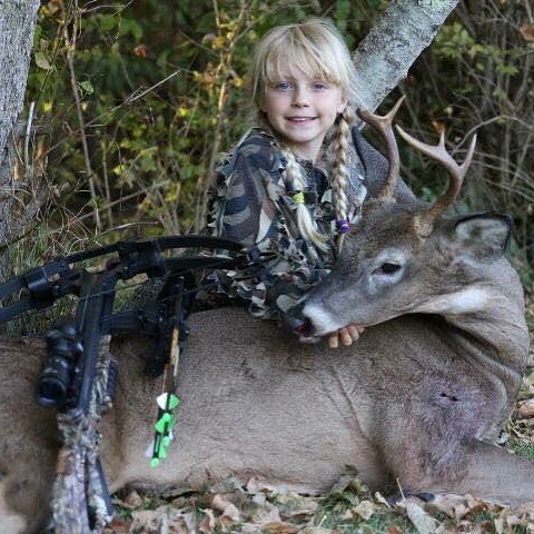 OUTDChannel's tweet photo. Congrats on your 1st #Whitetail Buck Savannah! - Jennifer Wood. #WhatGetsYouOutdoors #DeerHunting #Ohio https://t.co/DuIa5Pj0z8