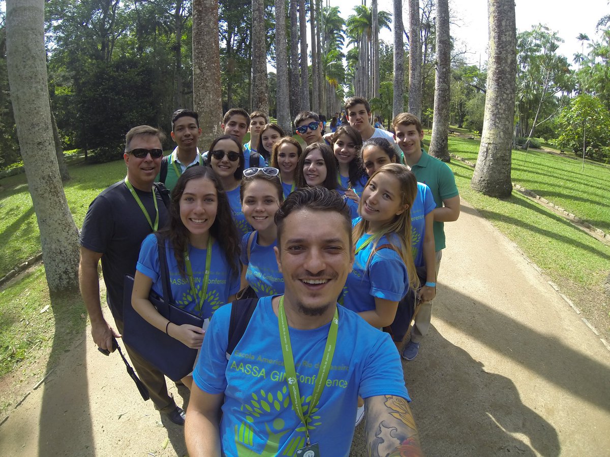 getuli0brasil's tweet photo. Scavenger hunt!! What a nice way to engage with the students :) @GlobalIssuesNet #gin2me #SCCSBolivia https://t.co/Ma6czrkJLV