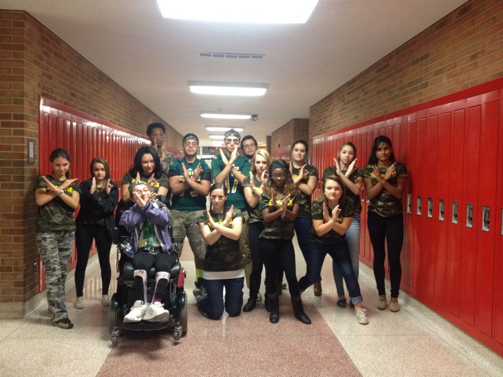 SaraBethOC's tweet photo. Class of 2016 @2016HuronExec #huronhoco @HuronHighA2 @georgiaplagens https://t.co/gitNbWri8Q