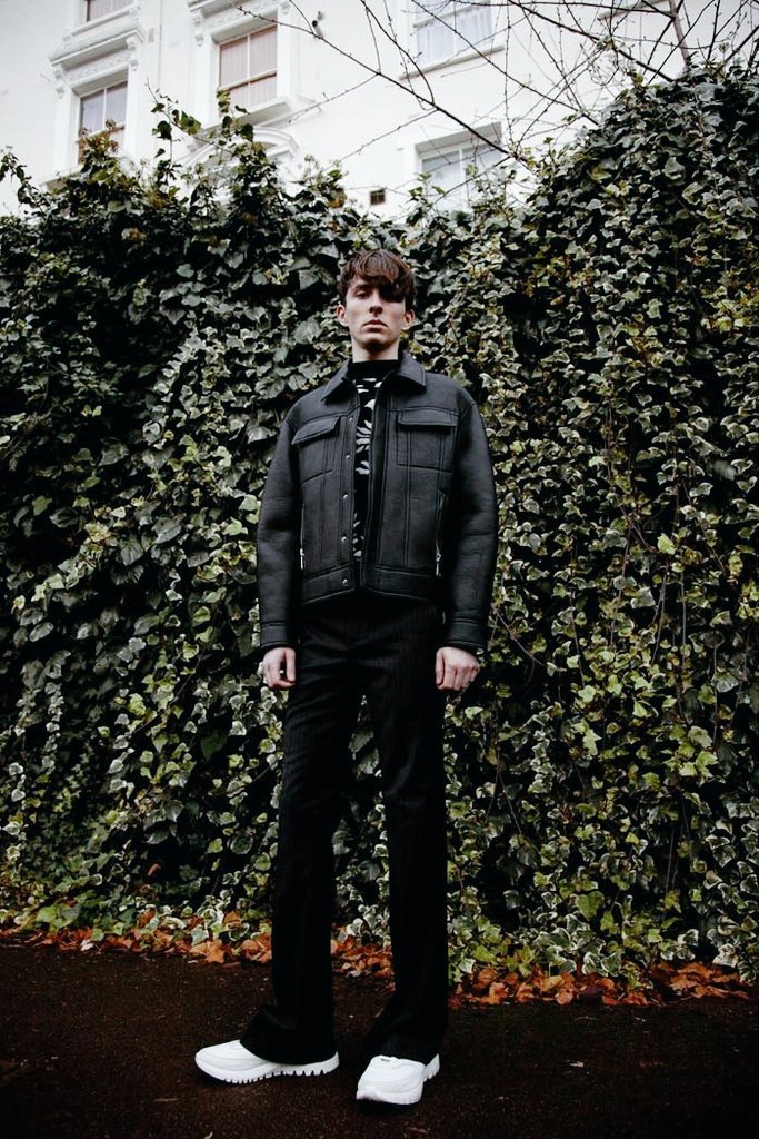 MBeardFans's tweet photo. Gorgeous!🌊🌊💙 #MatthewBeard #englishman #handsome # gorgeous #SoundsGoodFeelsGood #TalkTalk #unnecessaryhashtags https://t.co/NCuGwXWf12