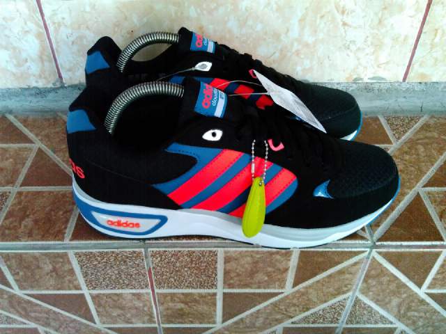 Adidas Neo Cloudfoam Sample | 42 ⅔ | 400k