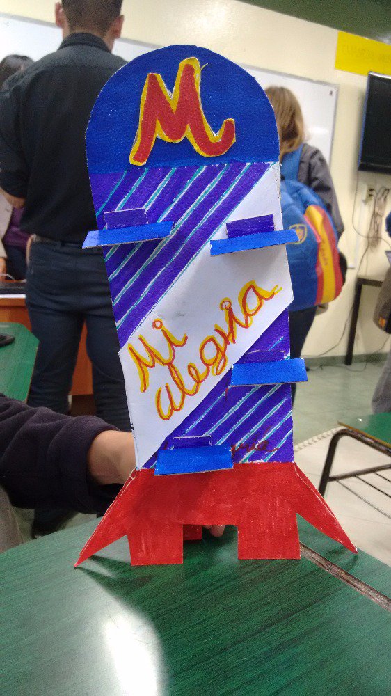 DanyFungi's tweet photo. Diseño de exhibidor para @Mi_Alegria_  @juguetesalegria #UAEMex #mercadotecnia https://t.co/XjQGBMs3oh