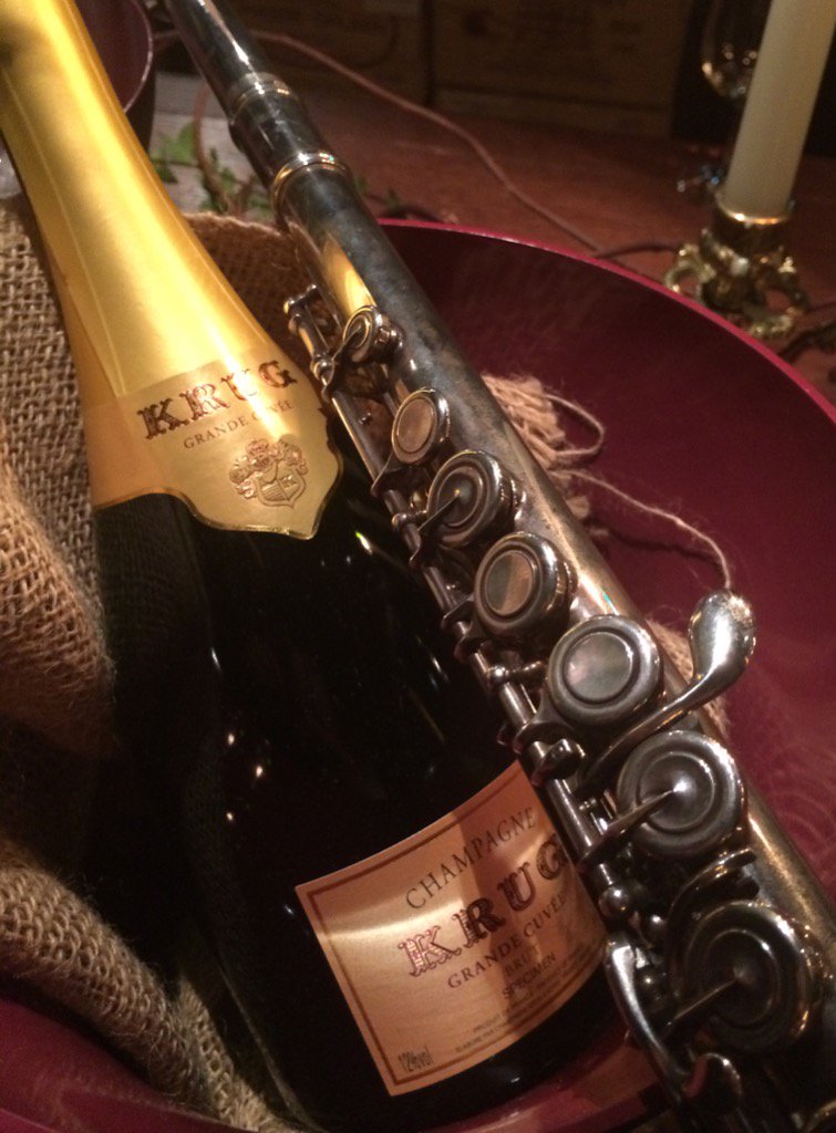 krugoli's tweet photo. Even on #ChampagneDay , this is the only flute allowed with #Krug. https://t.co/txVG8tdkN1