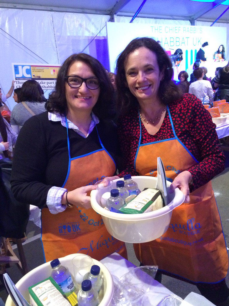 IsraelinUK's tweet photo. .@RonyYedidia, Cheryl Na'eh and all at the Embassy of Israel wish you a Shabbat (UK) shalom from @Gr8ChallahMake https://t.co/cEmGF1pNZX
