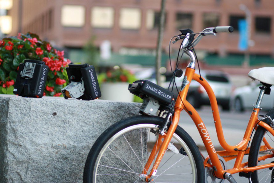 bikeo's tweet photo. RT @inhabitat: The share roller makes any bike an E-bike! https://t.co/xwWhJ3Hxkw https://t.co/nLfm54LrO0