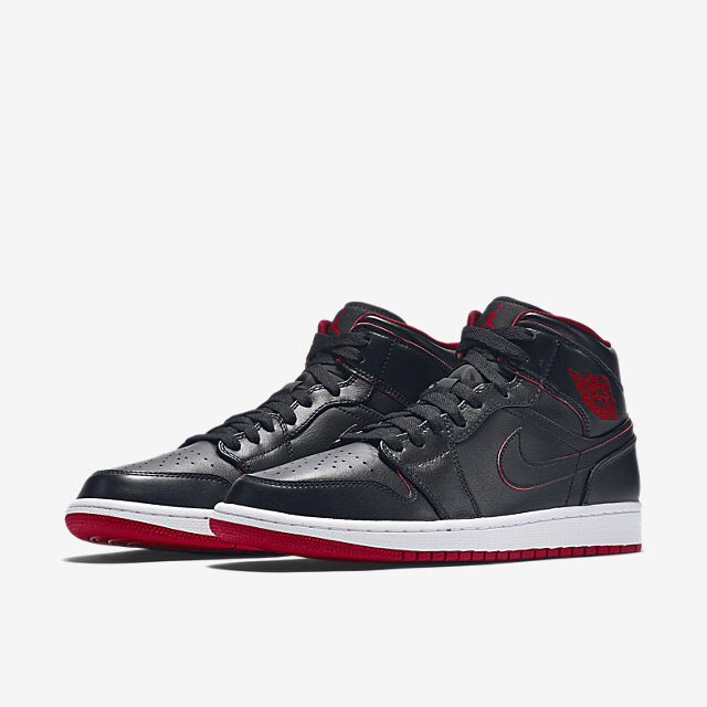 Air Jordan 1 Mid Retro • BNIB • Size ask • <a href="/ryoprimanda24/">JBD_ORGINALE</a> <a href="/HujanSneakers/">Hujan Sneakers ☔</a> <a href="/AllDaySneakers/">A.D.S</a> @SNEAKASS_BDL <a href="/brush_ashoe/">Brush_ashoe</a>