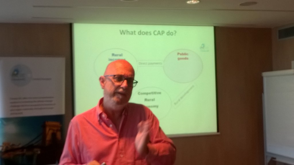 HarriVesa's tweet photo. #innovatorcatalyst According to Josemaria CAP does this. 40 % of EU budget! ! https://t.co/Eojwe2lYPx