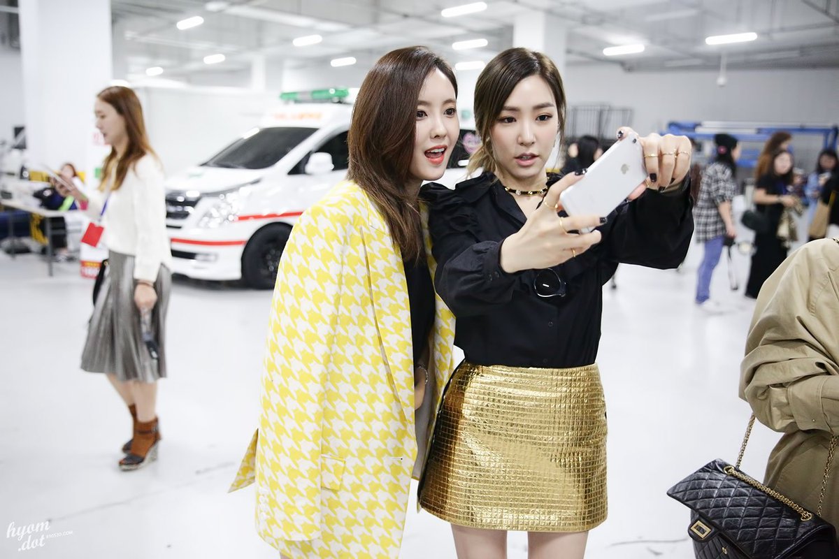 zaehcom's tweet photo. 151018 SFW push button #티파니 #효민 2P by Hyomdot 
https://t.co/Hs2h2avs5y https://t.co/VZJegQEo0y