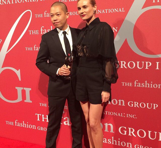 honeymag's tweet photo. @FGINYC #FGINightOfStars Recap @margarethayes #NOS2015 @KatieHolmes212 @JasonWu @Bulgariofficial @danielpaltridge https://t.co/fNCDx4nCdP