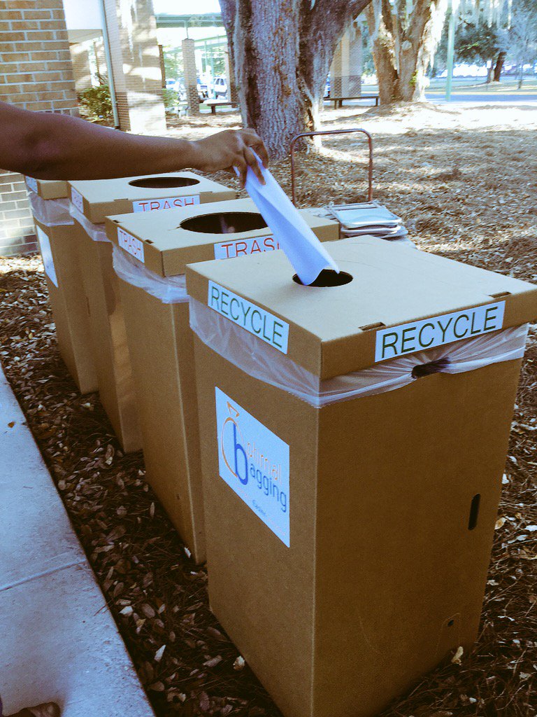 LeonCounty's tweet photo. Thanks @OptimalBagging for providing trash &amp; recycling at #LeonWorks @DomiStationTLH https://t.co/JLIXeSq2ca