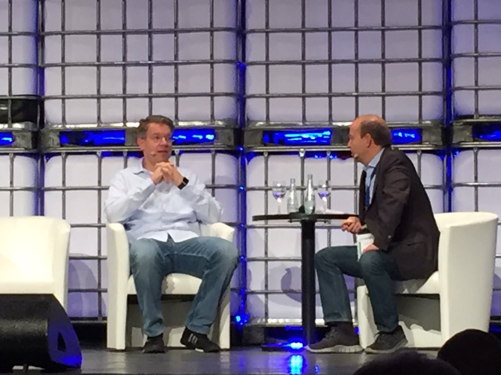 alltagsretter's tweet photo. Jetzt @frank_thelen auf der #StartupCon mal sehen was Frank noch zu sagen hat. #sindgespannt https://t.co/q4JxeRJOsE
