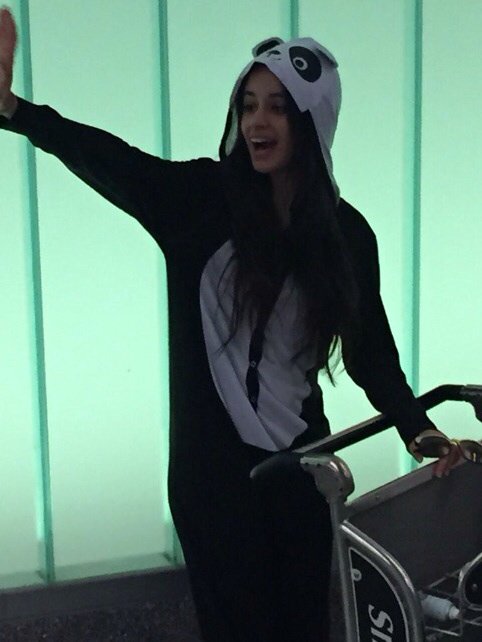 Crave5H's tweet photo. camila is a cute dorky, caring, loving, smart beautiful human being #CamilaAppreciationDay https://t.co/A6xCfCEXRm