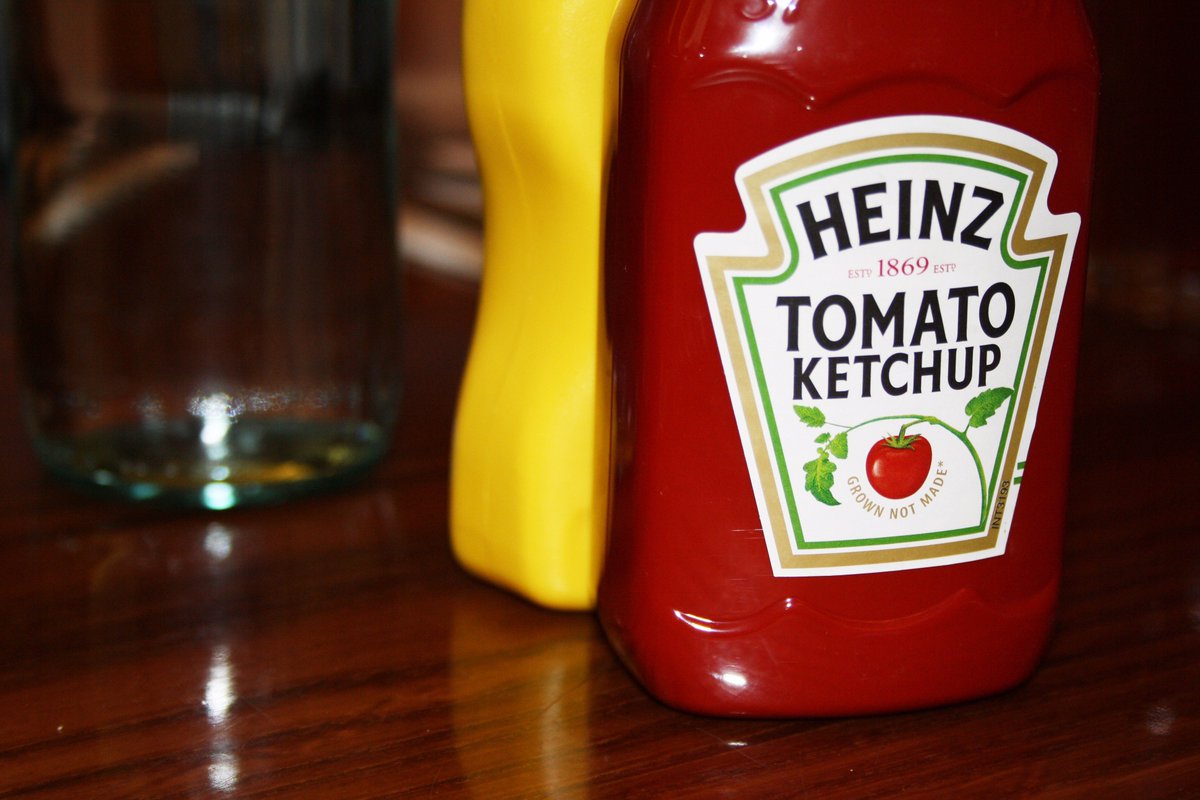 TimRechner1's tweet photo. "I like 'em with ketchup." https://t.co/pZjy7HJU6d