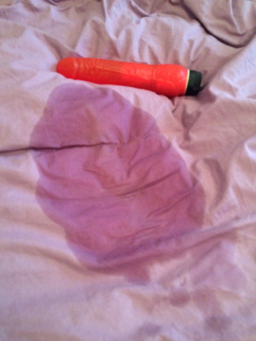 Well great shoot with @LLXXX2 today, think the big red dildo did some damage to the sheets https://t<a class="tags" target="_blank" title="On Twitter" href="/?out=eyJ0eXAiOiJKV1QiLCJhbGciOiJIUzUxMiJ9.eyJpYXQiOjE3MjA5MTA4NDgsImlzcyI6InR3cG9ybnN0YXJzLmNvbSIsIm5iZiI6MTcyMDkxMDg0OCwiZXhwIjoxNzUyNDQ2ODQ4LCJyZWRpcmVjdF91cmwiOiJodHRwczovL3R3aXR0ZXIuY29tL0xMWFhYMiJ9.JP11GZOpVZn-ZUYXl-Nzvix3PbNpgo6rhPjjervMI9GbHB7aVsrJ0yp5oJ9b8tyaMSZG6Ez9EJnspGpp3i0W0A">@LLXXX2</a>