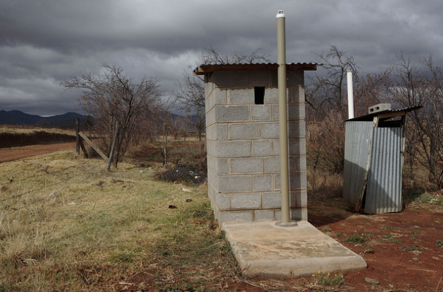 2.4B ppl do not have access to toilets, &amp; of these, 946 million still defecate in the open: wrld.bg/TD8Vo