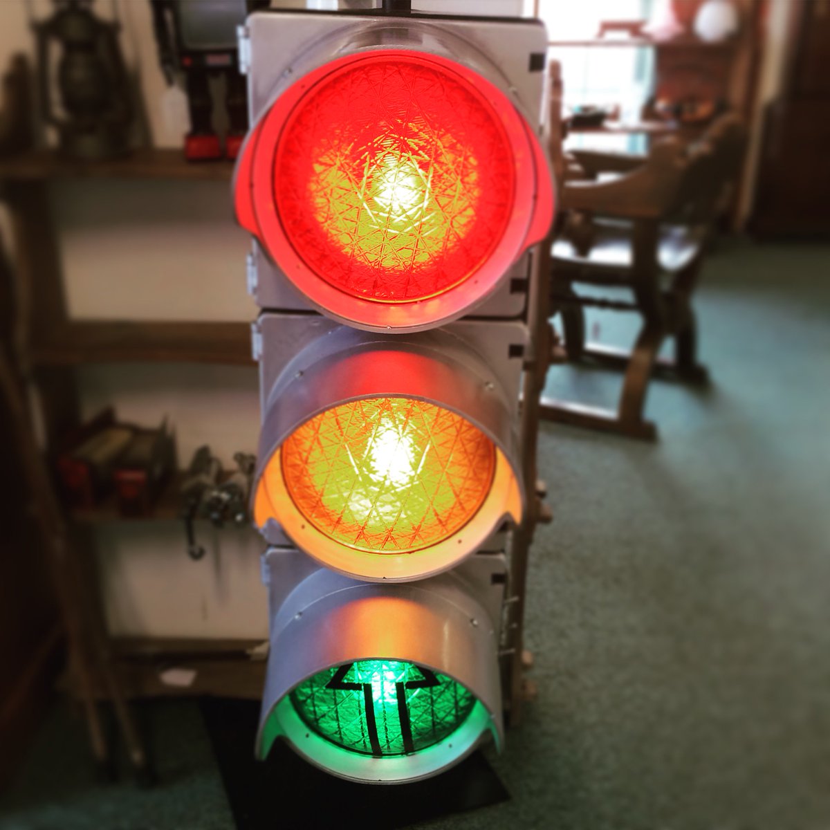 STOP! Help us reach 500 followers by RTing our post with your friends! #FF #Gloucester #Antiques #Shopping