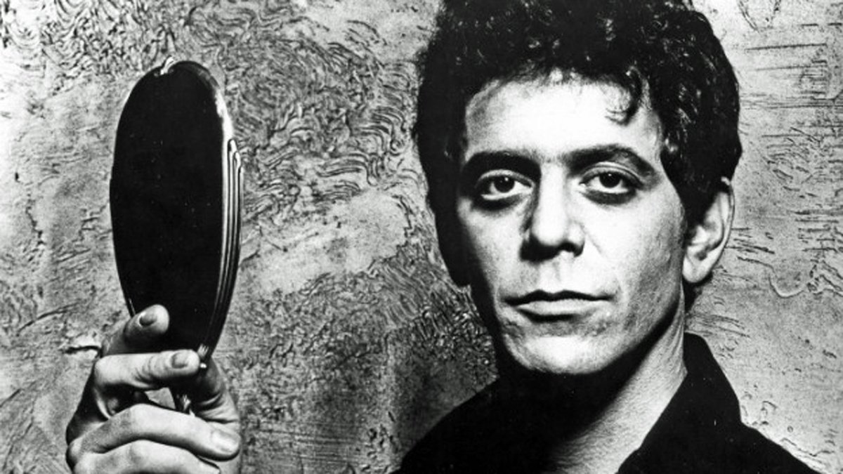 Lou Reed ce connard, la bio qui dévoile la face sombre du chanteur américain fluctuat.premiere.fr/Livres/News/Lo…