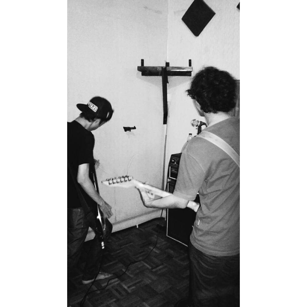 Menggila di studio @ivanoviardi <a href="/andreytsa_/">Andre F. Gilang</a>