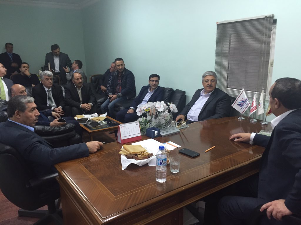 ahmetclk13's tweet photo. Bitlis Ticaret ve Sanayi Odası Başkan'ımız Sn Davut Tezcan'ı ziyaret ettik @vedatdemiroz @NTanglay https://t.co/3AY4v9V6C1