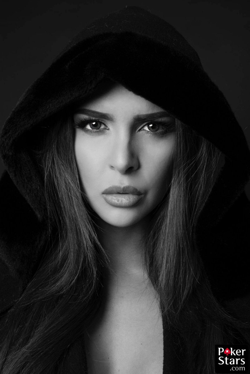 EmperorsPalace's tweet photo. Very excited to welcome @SaraChafak to The Palace of Dreams and wishing her the best of luck for the @WPTSA! https://t.co/n144pm9JFQ