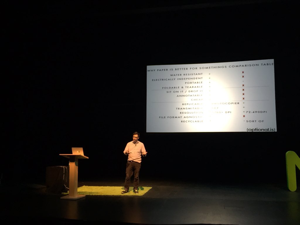 Brian Suda <a href="/briansuda/">Brian Suda</a> comparing digital and analog…paper stacking up quite well! #nux4