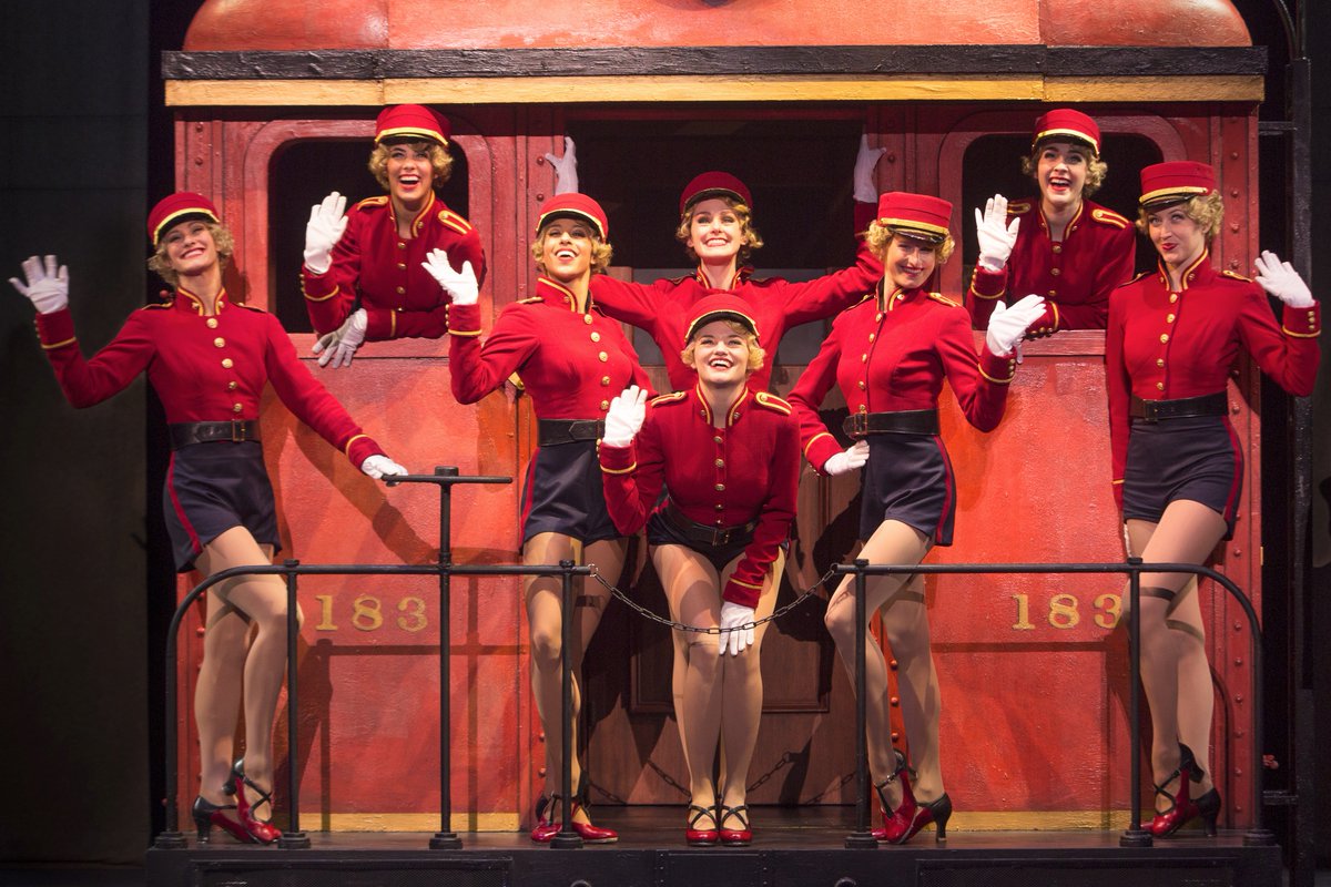 New images from the national tour of <a href="/BulletsOverBway/">Bullets Over Bway</a>! More images on our Facebook at on.fb.me/1jDXv53!