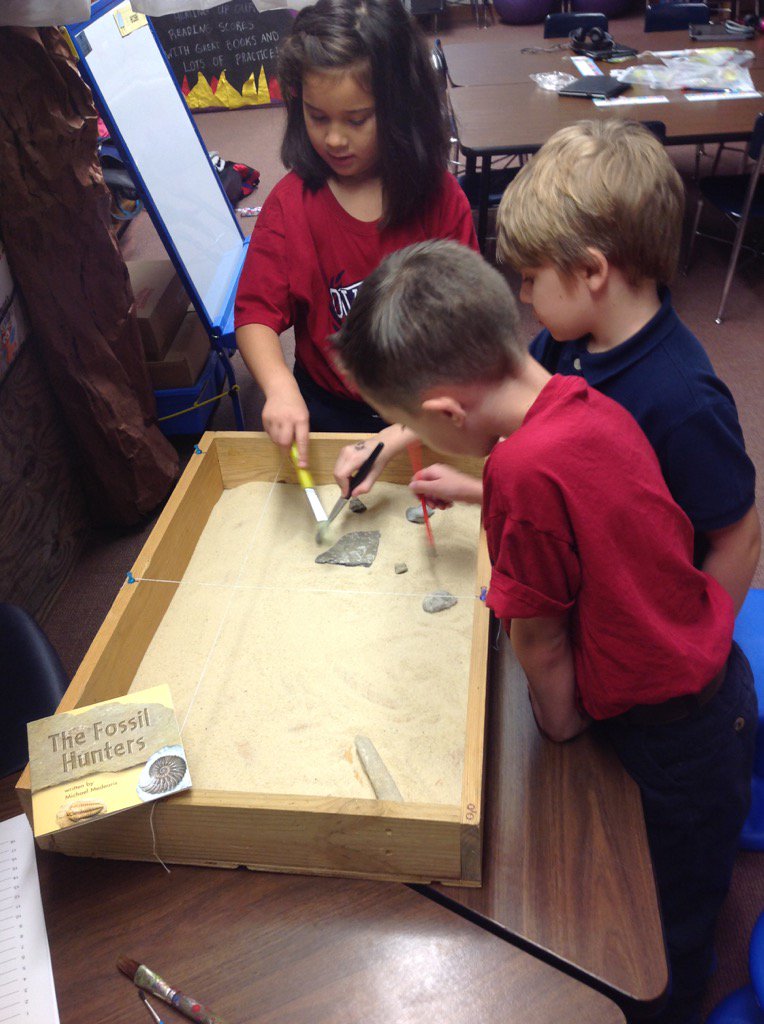 SpringRoseman's tweet photo. OES scholars exploring fossils and recording what they found after reading The Fossil Hunter! https://t.co/b6FJaHHkIn