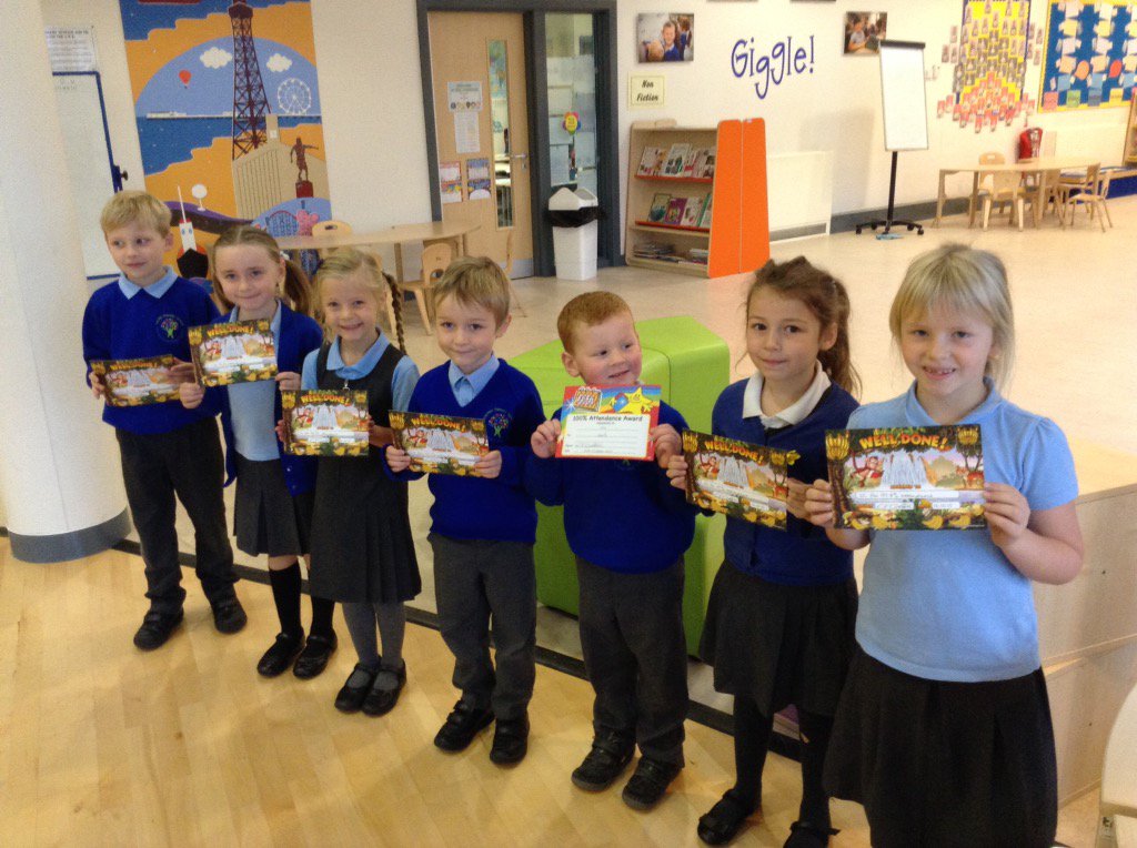 Layton_Primary's tweet photo. An amazing 7 out of 9 classes in FS/KS1 reached 96% + attendance this week. Fabulous FK made a perfect 100% 😀 https://t.co/5cTjON169X