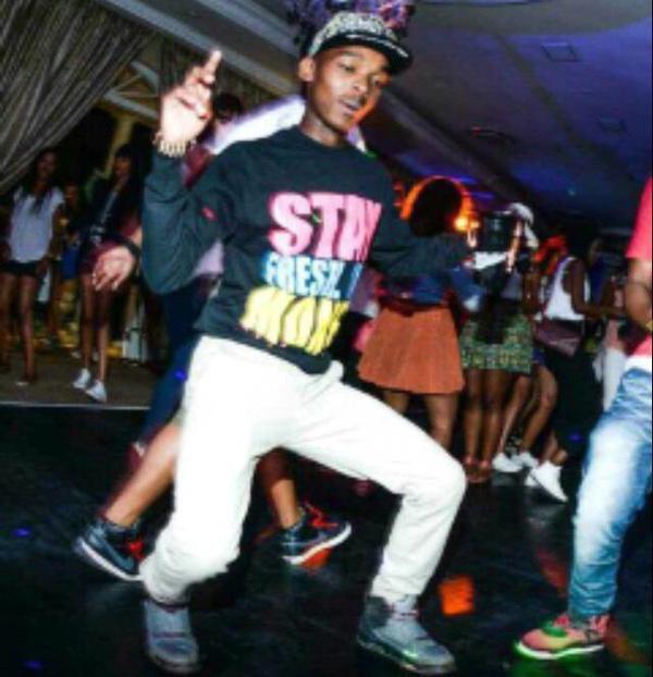 Bongz578's tweet photo. #FeesFell https://t.co/HB1SCjMUo3