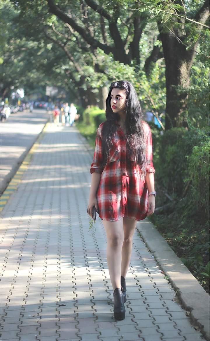 klozeedotcom's tweet photo. The Mujer Off Duty - Our in-house blogger is warming up for her first blog post! #klozee #blog #fashion #lifestyle https://t.co/AkmbhT7eED