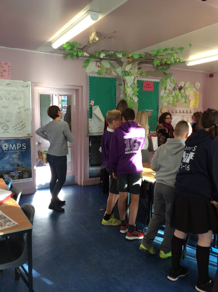 BoroughmuirRMPS's tweet photo. Great fun at the 'Open Day' today, having p7s add to our wish tree and meeting future pupil https://t.co/WCYikr9m1x