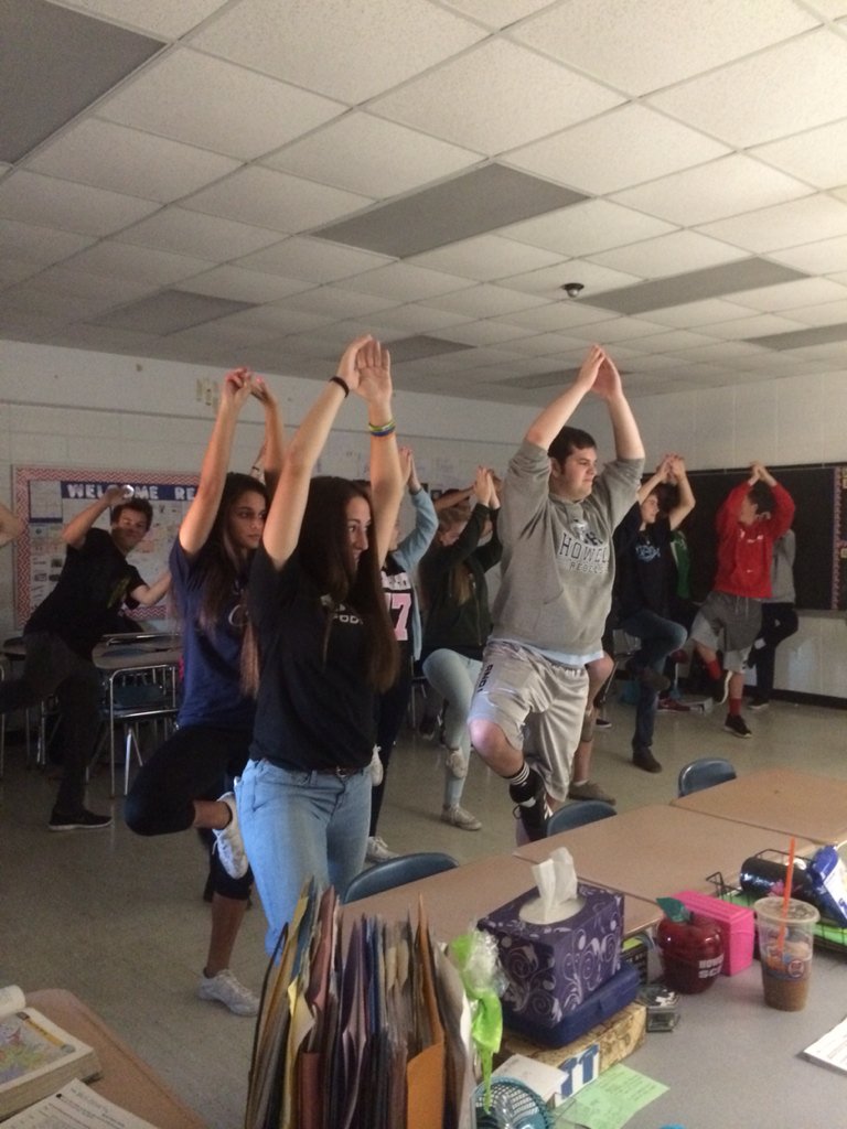 Thank you Howell PeerLeaders  #USper1 #namaste <a href="/BravermanHHS/">Jeremy Braverman-Howell HS Principal</a>