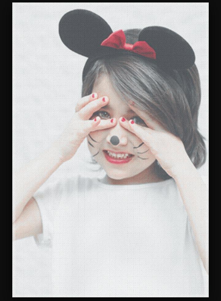 تَبتَسمينَ أنتِ ، أمّا أنا فأضيعُ فِي تفَاصيلِ ابتسامتكِ !