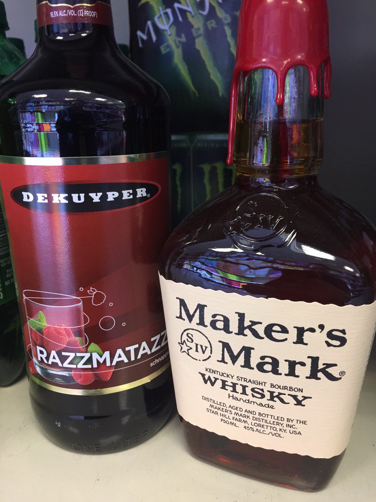 CotuitLiquors's tweet photo. Witches Brew - 2parts @MakersMark 3Lg blackberries, 1/2parts Razzmatazz, and equal parts Ginger Ale #FallforMakers https://t.co/ThCe3yyQii