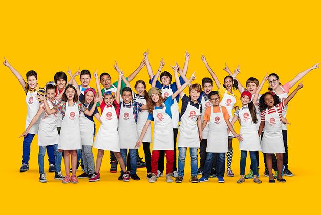 JovemPanEntrete's tweet photo. #MaisLidasDaSemana Aisha cativa internautas na estreia de MasterChef Júnior: https://t.co/qTc8OwEGFw https://t.co/Tn3BU1nOoO