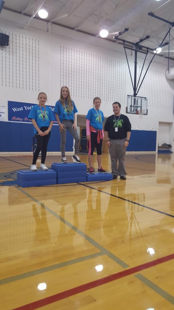 MrsJordanHPE's tweet photo. 1st, 2nd, 3rd place 6th grade girls. @WYAMSPrincipal #bdm2015 https://t.co/rLMkE9u4xU