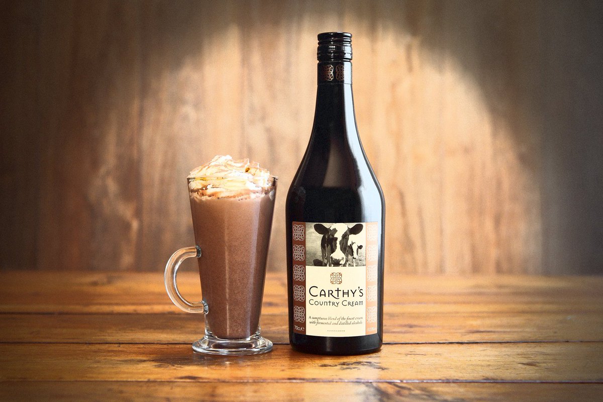CarthysCream's tweet photo. It's time for darker evenings and cosy nights in! Lets all wind down with a Carthy’s hot chocolate #ClocksGoBack https://t.co/vaP5I2b92y