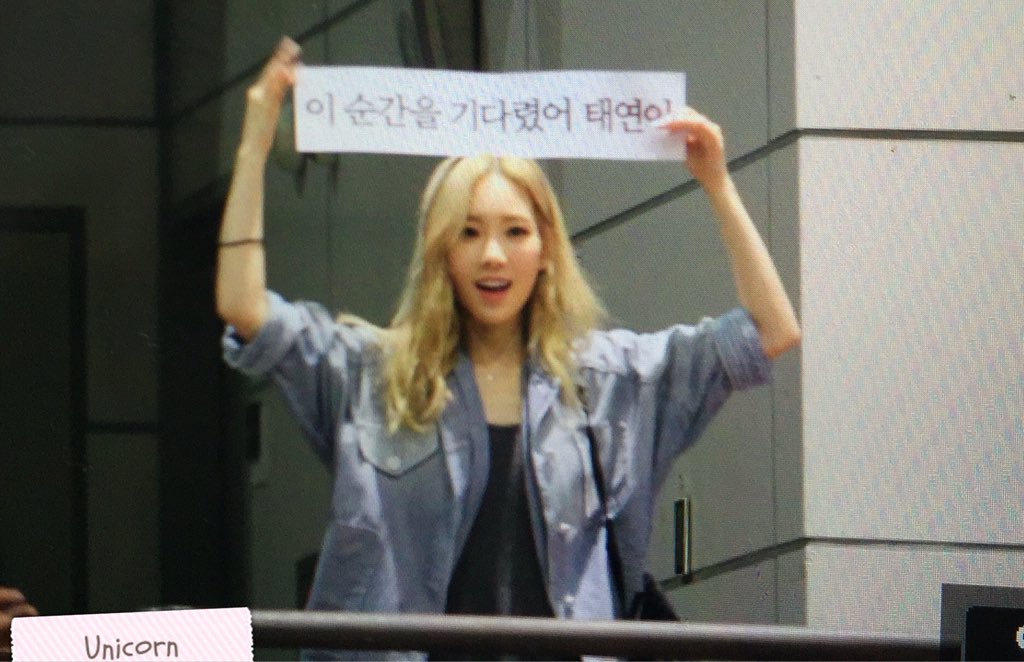 [PIC][17-09-2015]TaeYeon tổ chức Solo Concert "A Very Special Day" trong chuối Series Concert - "THE AGIT" của SM Entertainment tại SM COEX CSAkV94U8AAdbV3