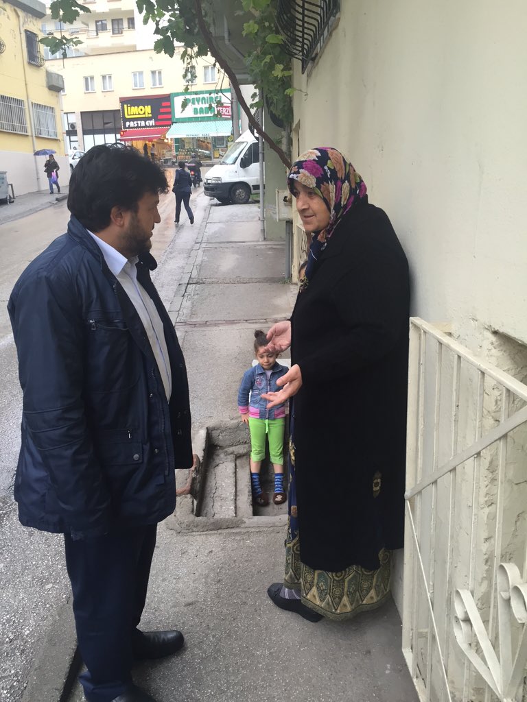 aykut_bulut's tweet photo. #BelediyemBenimle proje yöneticisi Bşk.Yard. Hasan H. ERDÖNMEZ Hüdavendigar mhsinde ev ziyaretinde.@mustafadundar65 https://t.co/Vt1xTF1ihJ