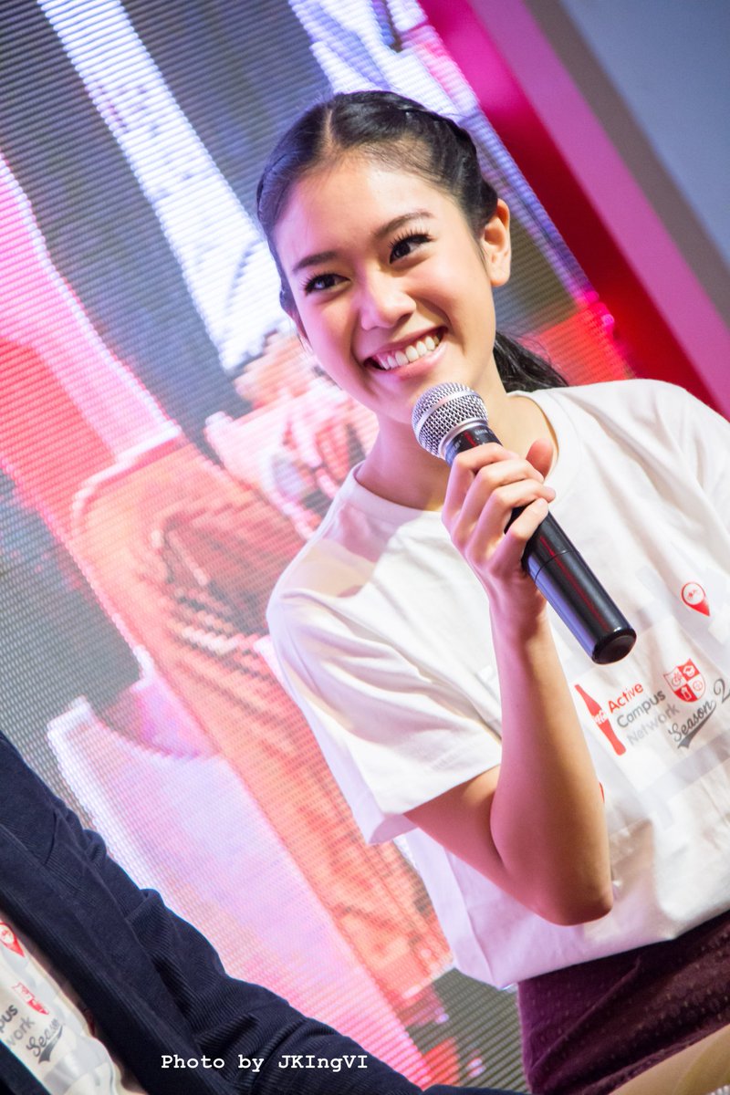 kemisaraclub's tweet photo. #kemisarabelle @kemisarabelle รวมภาพงาน #ActiveCampusNetwork ค่า ตามมาดูต่อได้เลย~ https://t.co/UeyaQvneAa https://t.co/cjVSpsQCr7