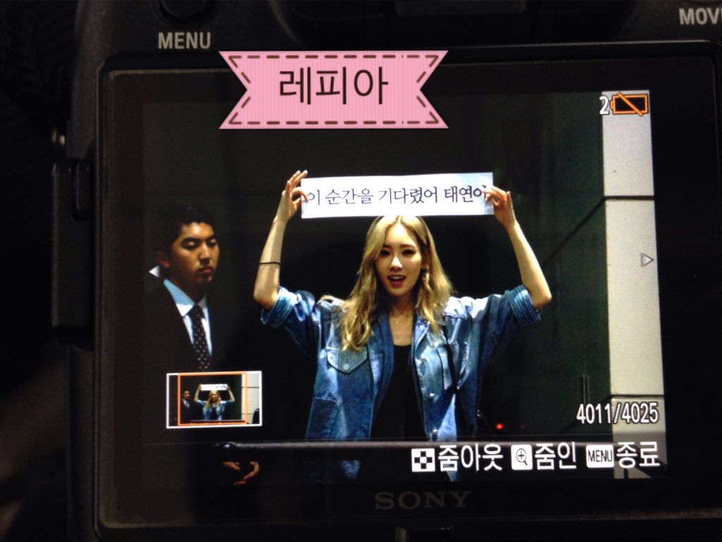 [PIC][17-09-2015]TaeYeon tổ chức Solo Concert "A Very Special Day" trong chuối Series Concert - "THE AGIT" của SM Entertainment tại SM COEX CSAmFD_UwAA0BGQ