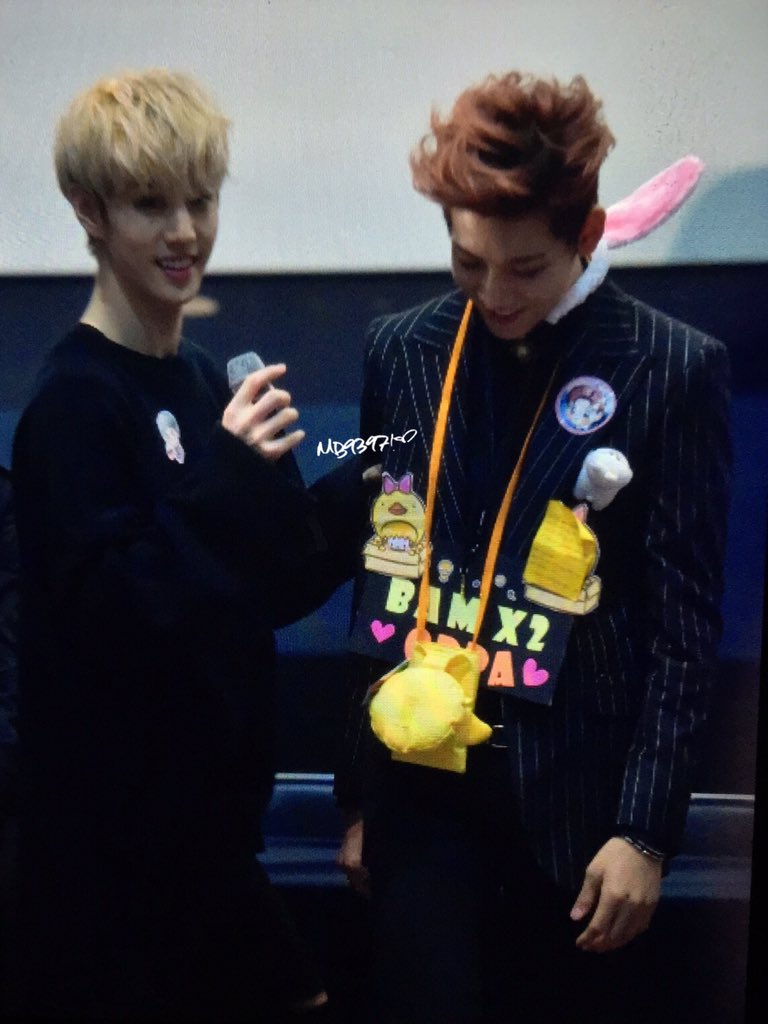 MB9397's tweet photo. 151023 청량리 팬사인회 #markbam #got7 맠뱀💕 https://t.co/QTltcwh7bz