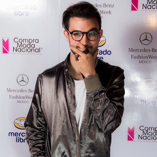 ModaNacional's tweet photo. Apoyando el diseño nacional @diealfaro en el pabellón CMN presentado por @ML_Moda dentro de @fashionweekmx #MBFWMx https://t.co/uBVgoDvxsS