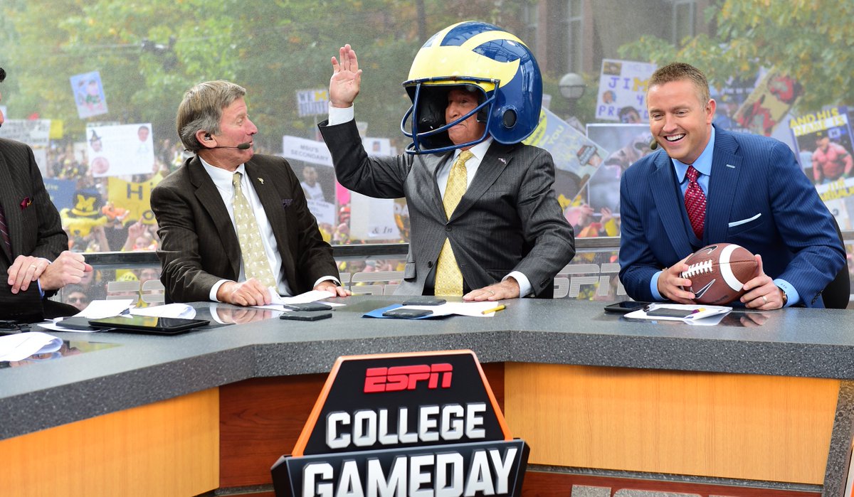 CAAFootball's tweet photo. Your call, #CAAFB fans. Who will Lee Corso pick on @CollegeGameDay? 

RT for @JMUFootball 
FAV for @SpiderFootball https://t.co/0xokBqiqBz