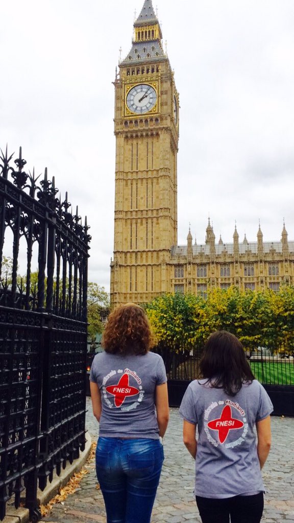 LiberTeTes's tweet photo. @La_FNESI is taking over London 😎
#GoingGlobalGoingViral https://t.co/O9Oa1t99vn
