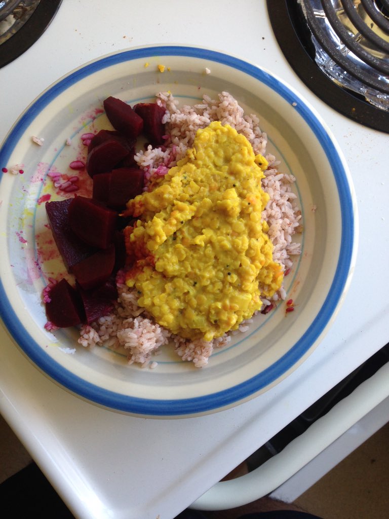 GuyDaniels12's tweet photo. #URwhatUtwEat @UWkatrinaTA Some protein and fibre with Dahl, raw red rice &amp; pickled beets for lunch! All homemade:) https://t.co/6fYrZJQfsJ